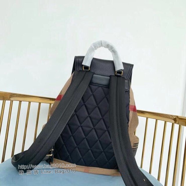 Burberry專櫃新款雙肩包 巴寶莉大號The Rucksack軍旅背包  db1198